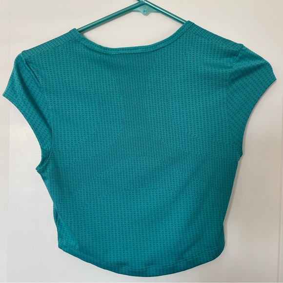 Gymshark Top - Picture 2 of 3